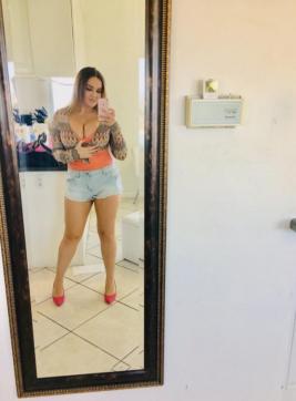 Elyane - Escort lady Martigues 4