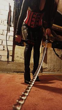 Domina Mia - Escort dominatrix Osnabrück 4