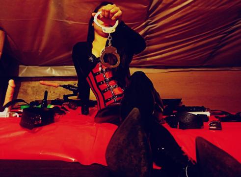 Domina Mia - Escort dominatrix Osnabrück 5