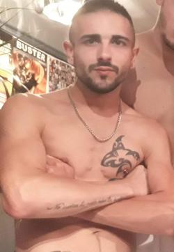 Bairon toro - Escort gays Paris 1