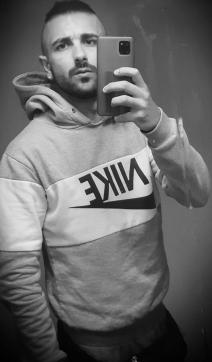 Bairon toro - Escort gay Paris 2