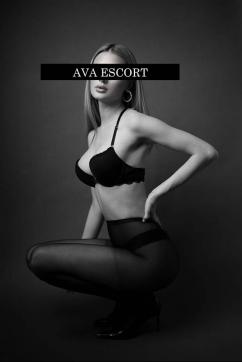 Kendall - Escort lady Düsseldorf 5