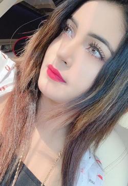Indian Teen Noor - Escort lady Dubai 1