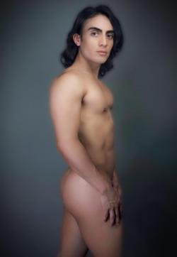 Sebastian - Escort gays Cannes 1