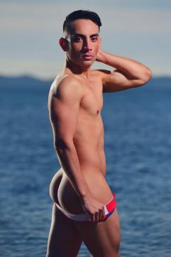 Sebastian - Escort gay Cannes 6