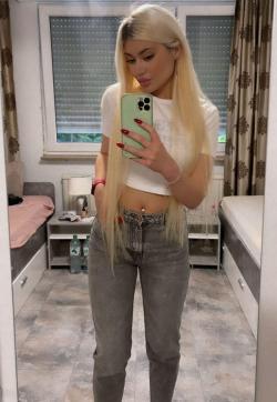 Escort girl Masha - Escort ladies Cologne 1 Escort girl Masha - Escort ladies Cologne 1