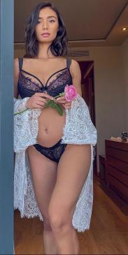camilla - Escort lady Cairo 4