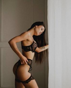 Rita - Escort lady Dubai 2