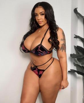 Bella - Escort lady Cairo 4