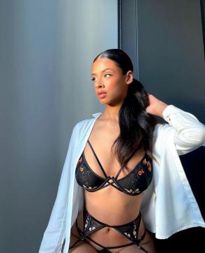 isla - Escort lady Cairo 2