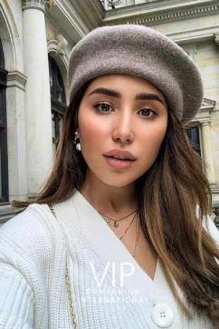 Amelie - Escort lady London 3