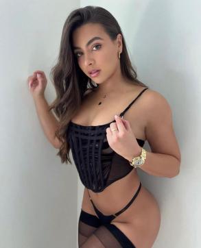 Alice - Escort lady Cairo 2