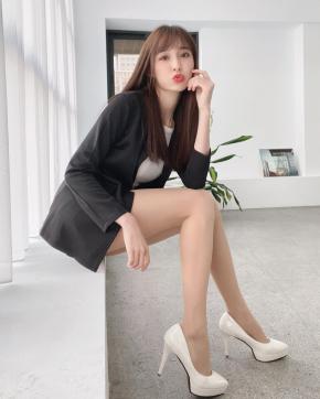 Miao - Escort lady Cairo 3