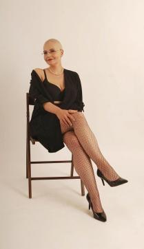 Madame Simone - Escort dominatrix Hamburg 3