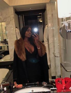 LadyKikiCash - Escort dominatrix Stuttgart 2