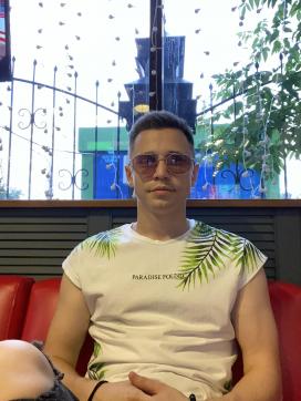 Oleg - Escort mens Dubai 4