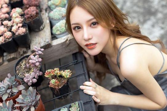 Iris - Escort lady London 4