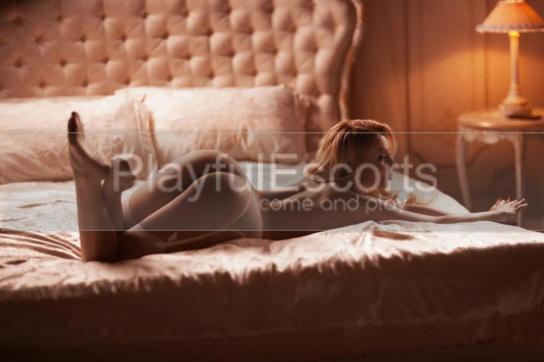 BRUNA - Escort lady London 4