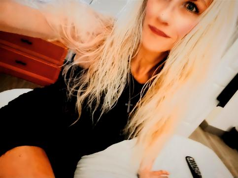 Kelly Reynolds - Escort lady Fort Myers FL 7