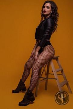 Kylie - Escort lady London 2