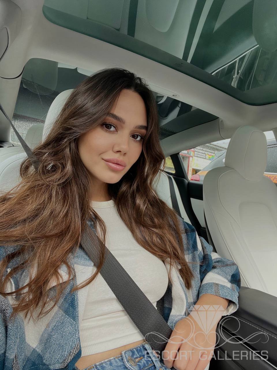 Marry Ledjer (21) - Escort Dame in New York City