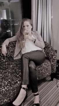 Divine Yamuna - Escort dominatrix Düsseldorf 3