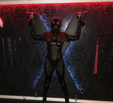 Lola Excludiv - Escort dominatrix Hamburg 3