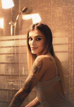 Adelaa - Escort ladies Karlsruhe 1