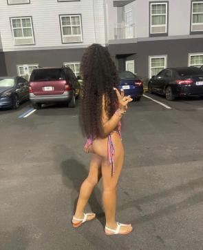 Sharon - Escort lady Dakar 2