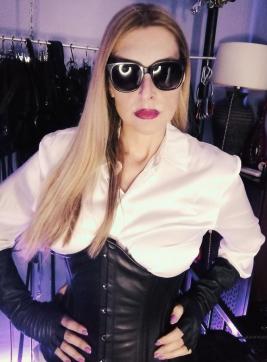 DOMINA SRENI MILANO - Escort dominatrix Milan 8