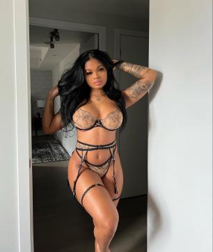 CAROL - Escort lady Doha 3