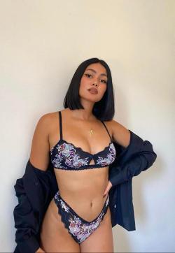 Adelin - Escort ladies Cairo 1