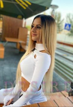 Julia - Escort lady London 3