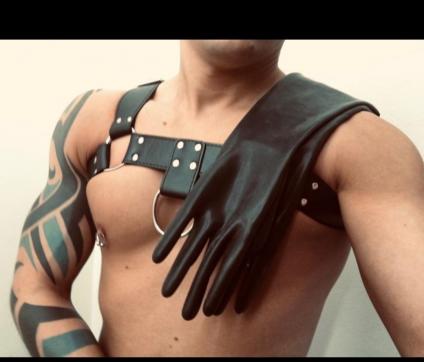 FFistTattooPierc - Escort gay Dresden 3