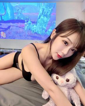 Pandora - Escort lady Prague 4