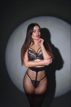 Candy - Escort lady Delft 2