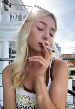 Emily - Escort ladies Milan 1