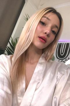 Emily - Escort lady Milan 6