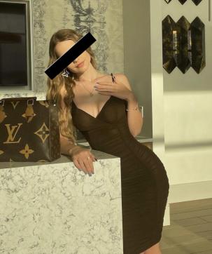 Lindsay - Escort lady Hamburg 2