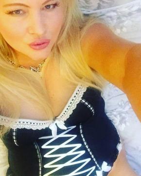 Nicole - Escort lady Canterbury 2