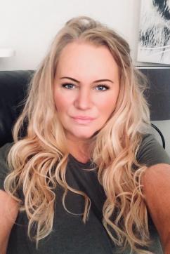 Nicole - Escort lady Canterbury 3