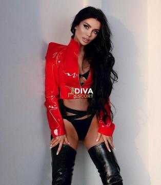 Lola - Escort lady Amsterdam 4