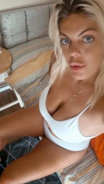 Simone - Escort lady Reading 2