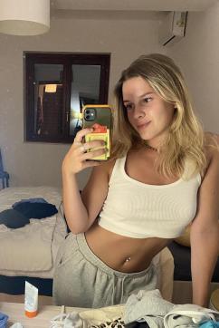 Ruby - Escort lady Dubai 5