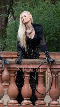 Mistress Nicole van Kuppeck - Escort dominatrix Barcelona 2