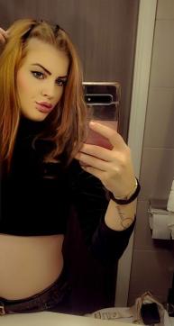 Julia independent real girl - Escort lady London 4