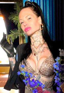 Lady Cary Carat - Escort dominatrixes Berlin 1