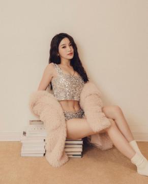 Renee - Escort lady Cairo 4