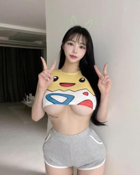 Shiraha - Escort lady Tokio 2