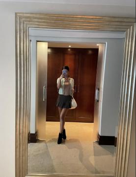 Lara - Escort lady Frankfurt 9